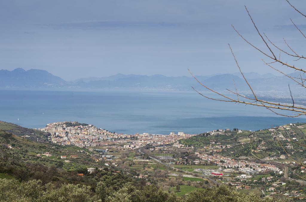 Al Casale Dei Nonni Bed and Breakfast Laureana Cilento Exterior foto