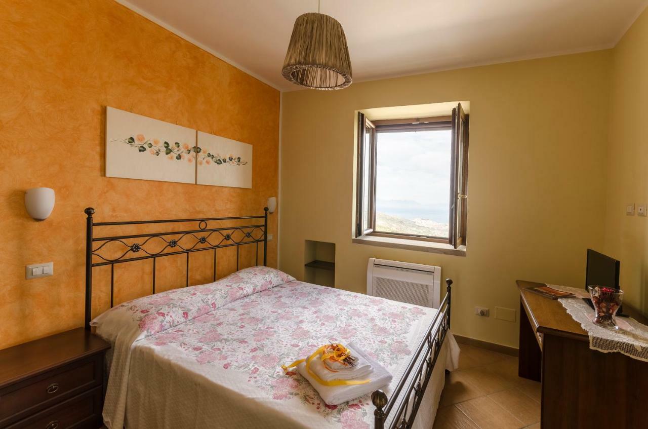 Al Casale Dei Nonni Bed and Breakfast Laureana Cilento Exterior foto